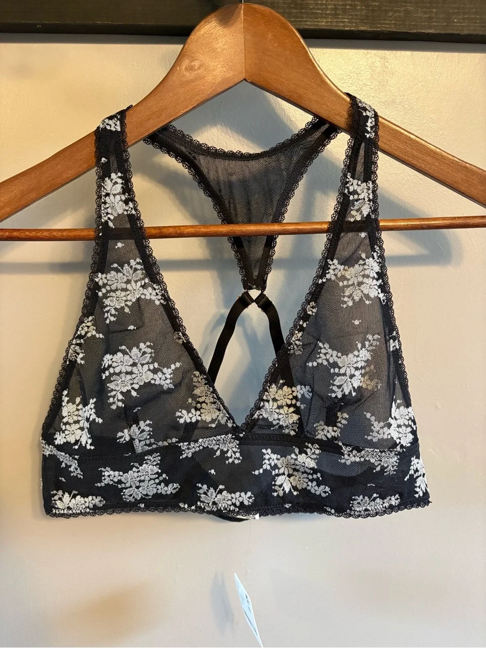 NWT Talk About It Racerback Bra size M